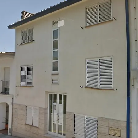 Gala 4 Apartment *